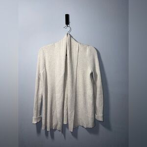 Banana republic Women’s Light Gray Ribbed Sleeve Cardigan Sweater M EUC